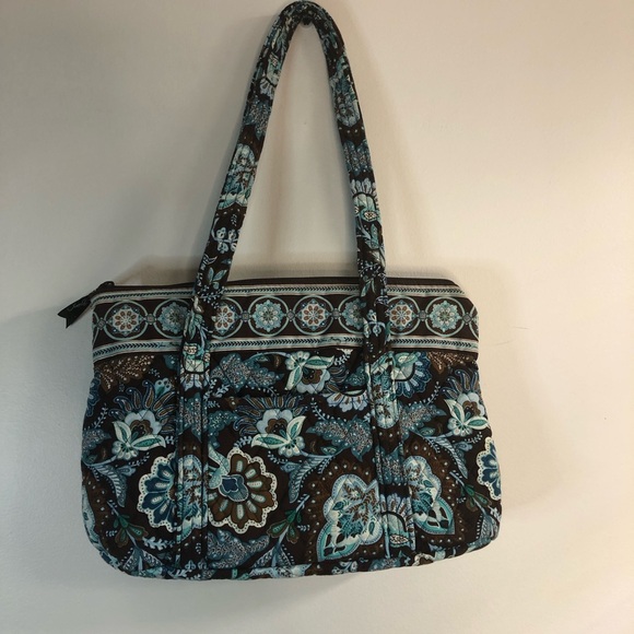 Vera Bradley Quilted Shoulder Bag Java Blue Paisley Floral Retired - Picture 1 of 12